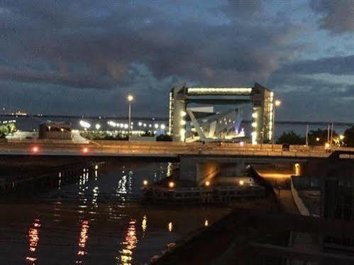 Trinity Wharf Lägenhet Kingston upon Hull Exteriör bild